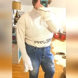 🌸2 for $10🌸 Cropped White American Apparel Bell-Sleeve Fisherman Sweater